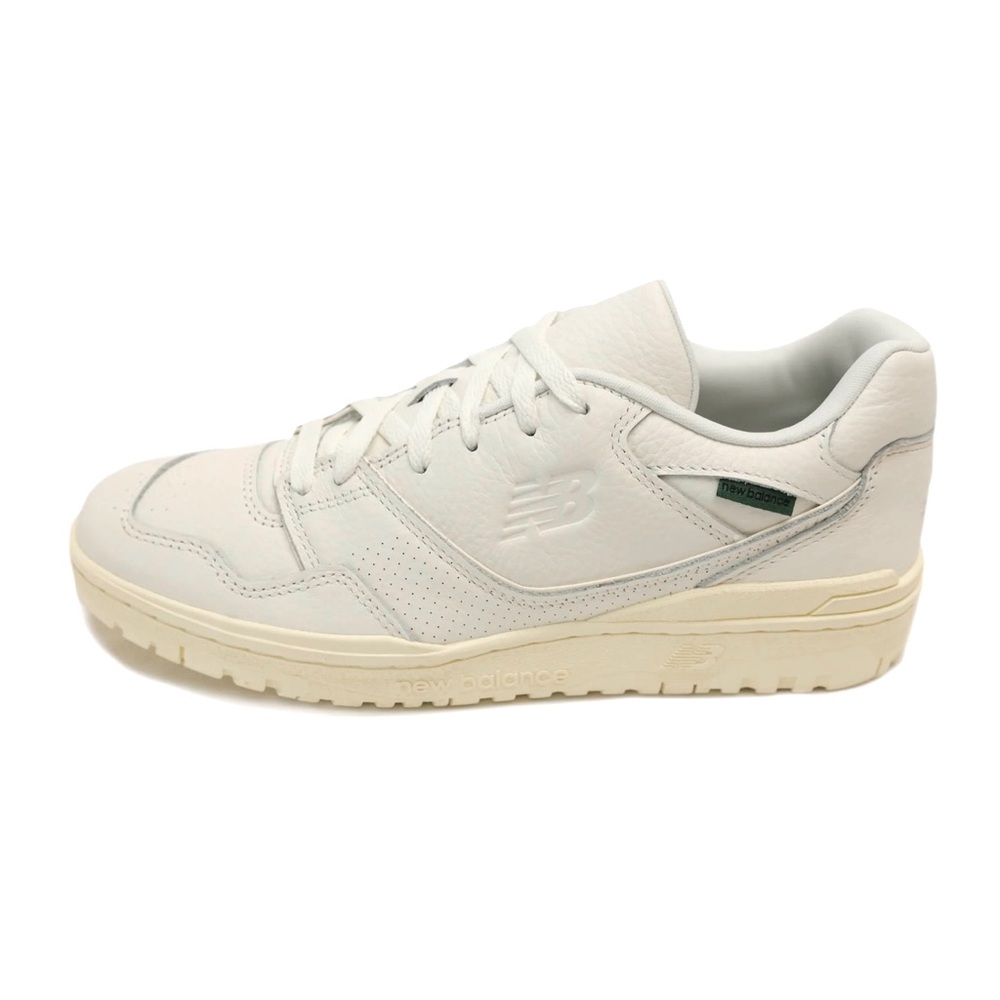 New Balance 550 Sea Salt Nightwatch Green
Size 
• M 5.5
• W 7